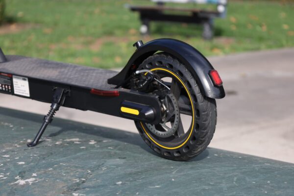 mono4 Urban Scooter